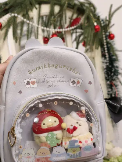 真的好喜欢这个包啊，带娃出去很方便，单拎也很小巧可爱，真的每个人都要买一个这个包小精致可爱，建议大家购买！