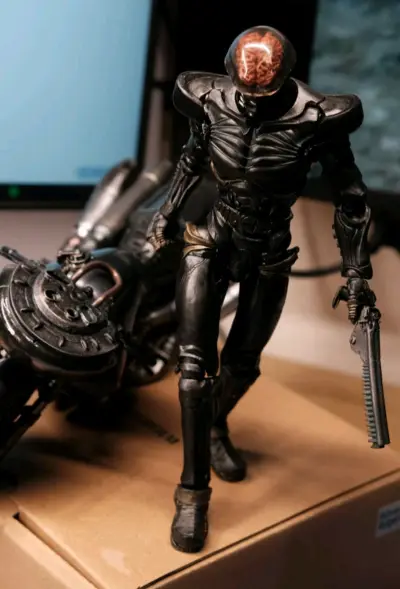 走的竹蜻蜓路线，购买了sic电脑黑魔，发货快，打包好，到货快，整体体验很不错，界面简洁清晰，操作简单易上手，功能实用稳定。日常使用流畅不卡顿，响应速度快，满足日常需求。客服态度友好，遇到问题能及时解答，性价比高，值得下载使用，推荐给大家。