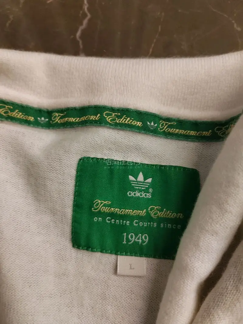 搜索关键词，又一次遇到便宜的正品衣服，价格尺码都合适，直接买下！日本国内免运费，国际运费也不贵，从下单到收到货大概10天左右。