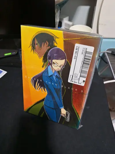 这次在挖煤姬成功淘到了《黑之契约者》第3卷的限定版DVD，真的太惊喜了！商品品相远超预期，外盒无压痕、无褪色，碟片全新无划痕，所有特典和说明书都完整齐全，和卖家描述完全一致，完全是收藏级的状态。
 
挖煤姬的平台体验也一如既往的靠谱，从下单、付款到转运、清关，每一步...这次在挖煤姬成功淘到了《黑之契约者》第3卷的限定版DVD，真的太惊喜了！商品品相远超预期，外盒无压痕、无褪色，碟片全新无划痕，所有特典和说明书都完整齐全，和卖家描述完全一致，完全是收藏级的状态。
 
挖煤姬的平台体验也一如既往的靠谱，从下