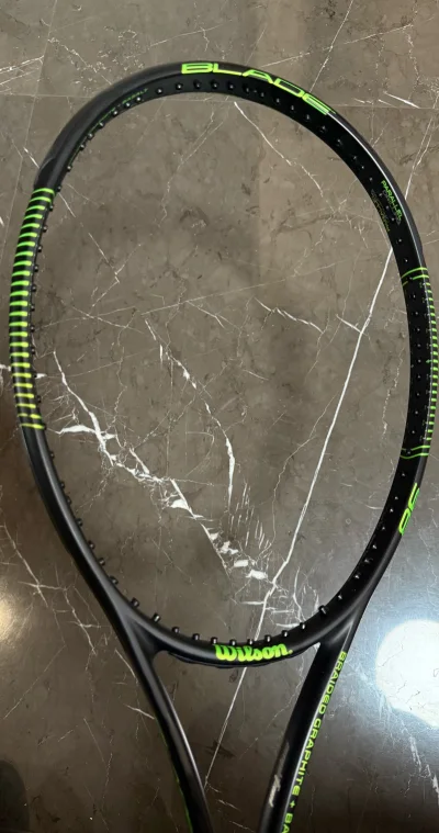 这把blade状态保存的非常好，十年前的老货实属不易，卖家还附送了绝版拍套，感谢出物。物流选择的是竹蜻蜓，划算又快～