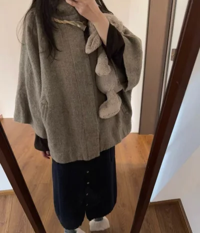 是冬天淘的啦～非常毛茸茸非常暖的几套穿搭，一年四季在挖煤姬都能淘到好东西！从围脖到内搭毛衣什么都有，想要的都能在挖煤姬找到～很棒的平台