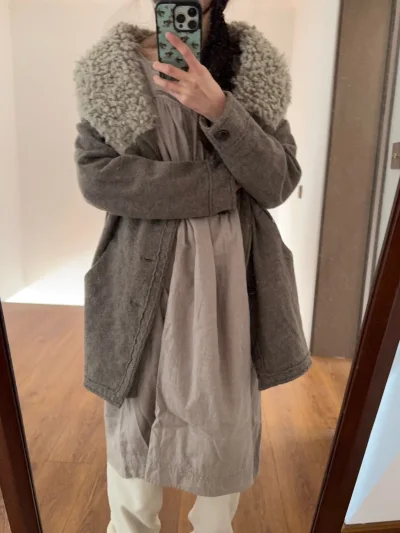 淘到的这个毛茸茸大领子外套我太喜欢啦！非常别致的款式！这个熊熊卫衣已经是外面买不到的款了没想到还能在挖煤姬找到，非常萌尺码也好！