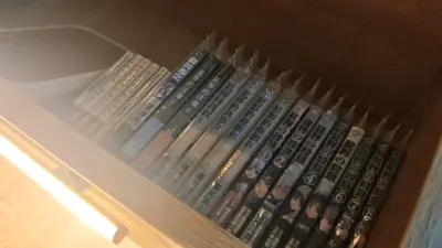 东西包装的很稳当， 送的也很快 一周的时间就到了 ，一次很满意的购物， 实物比我想的还要新和玩好 ，赞爆了， 推荐购买。


