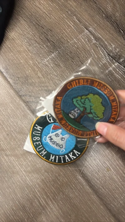 每天在煤炉上逛一逛，总能找到自己喜欢的宝贝，这三个又是很新且价格很优惠，国内都比较贵而且买不到的绝版货！煤炉太好用了！要一直做下去哦！