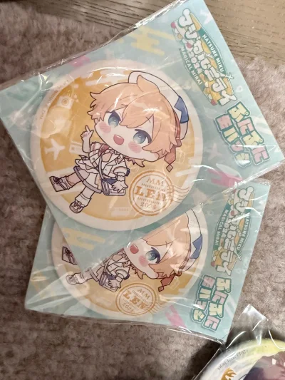 这次在挖煤姬上切了很多连困的七夕谷子，走的竹蜻蜓线路——外箱特别结实，里面裹得严严实实，完全不用担心磕碰。收到的时候东西完好无损～