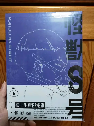 好喜欢碟的这个特典柄！
穿西装特别好看的两只猫猫！
怎么办逃不出眯眯眼了，这只保科猫咪还有小虎牙，萌点叠满了ww
