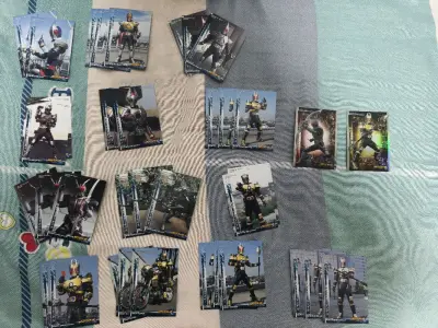 终于在这款海淘挖到心仪许久的假面骑士剑剧照卡！开出了很多喜欢的卡！正版品相绝美，原画细节精致还原，满满童年情怀。下单省心靠谱，跨境物流顺畅不拖沓，包装严实无损。收藏圆梦幸福感拉满，售后贴心靠谱，假面骑士爱好者闭眼冲，体验远超预期！