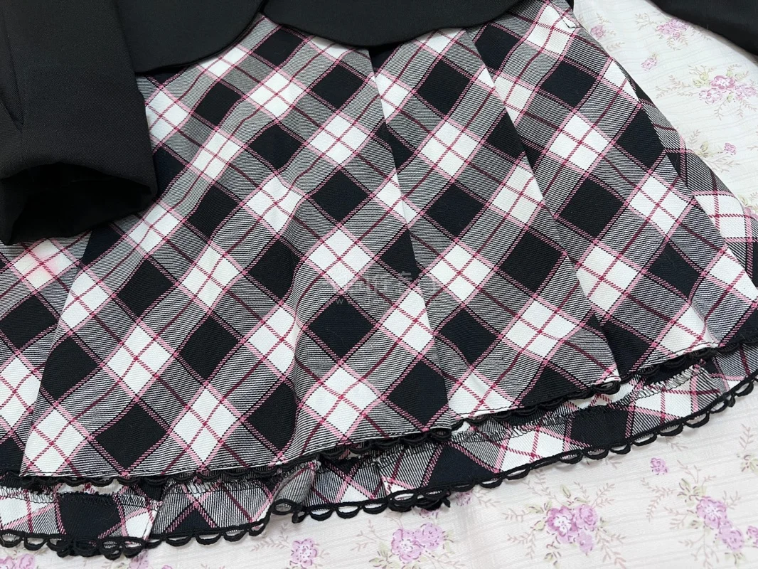 挖煤姬买的制服！挖煤姬是一款非常适合新手宝宝使用的APP，发货很快，客服回复的也很快，有很多快递可以选择，还可以用积分抵扣运费，每天都送优惠劵，还有入库前拍照服务，没有踩雷！非常喜欢！感谢挖煤姬让我蹲到了好物！后续会继续使用挖煤姬的