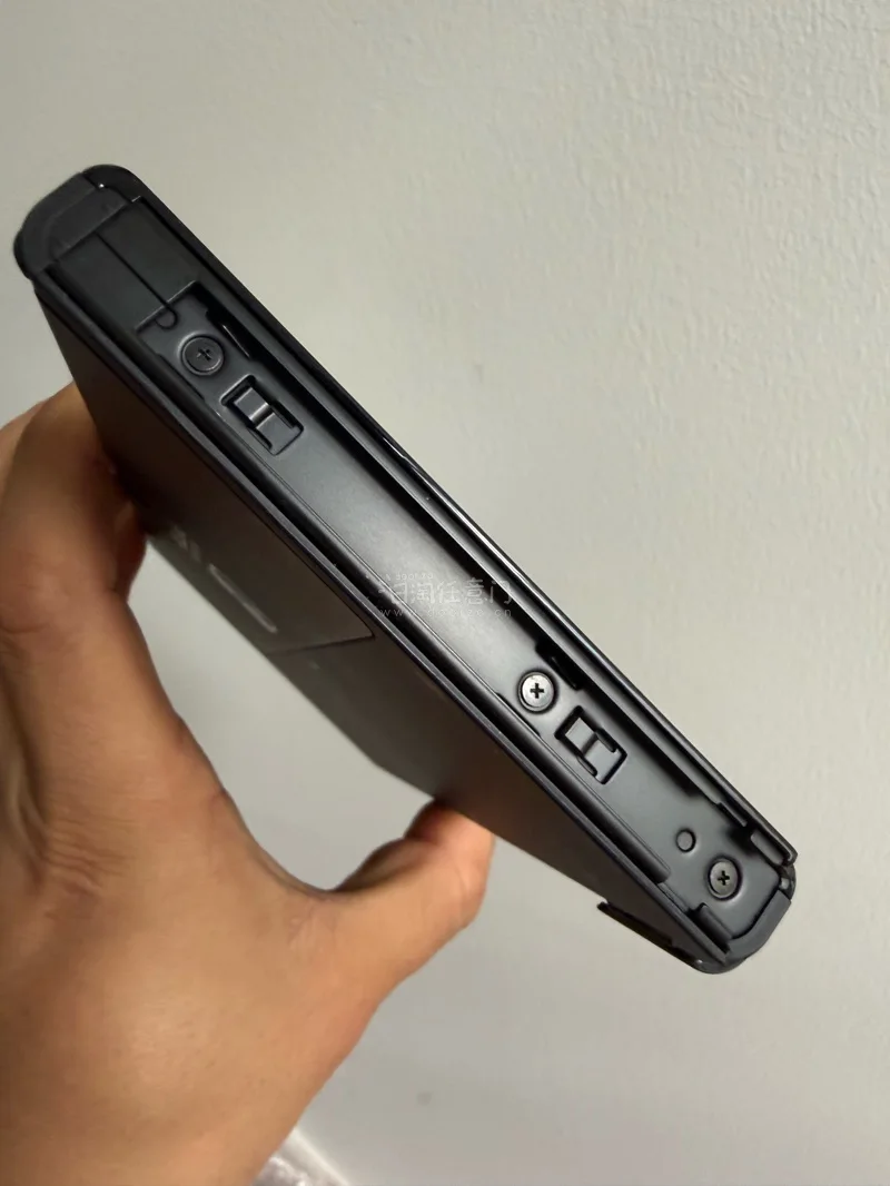 又切一个Switch ，朋友们的纷纷表示喜欢，赞这个性价比，主要是不担心有假货。挖煤姬打包漂洋过海，东西完美收货，一点也没有损伤。太赞