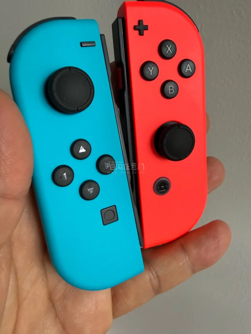 又切一个Switch ，朋友们的纷纷表示喜欢，赞这个性价比，主要是不担心有假货。挖煤姬打包漂洋过海，东西完美收货，一点也没有损伤。太赞