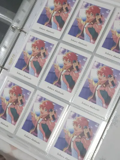 依然在进行收集好价个衣2拍立得的重大任务，所以这次也切了一个花前花后各4配的好价set，另外顺带切了几个遥遥的好价细闪和感谢祭吧唧，柄图都是我喜欢的