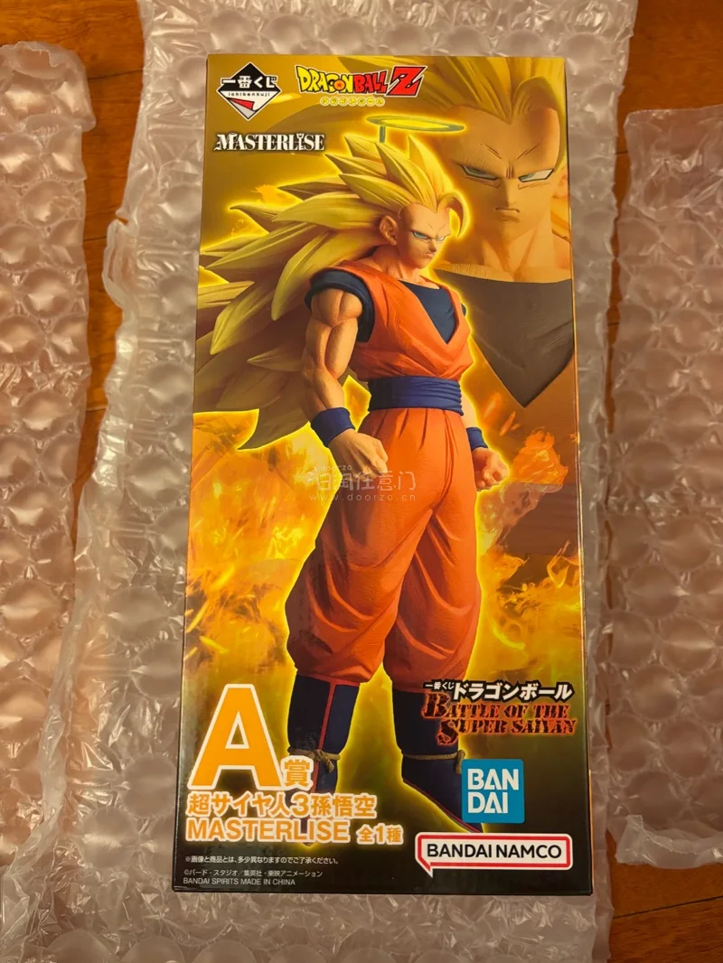 龙珠一番赏 超级赛亚人之战 
A赏 超三孙悟空 B 赏 超赛孙悟空
超级的还原原画风格 
还有俩大反派人物 胖布欧和 弗利萨 非常喜欢