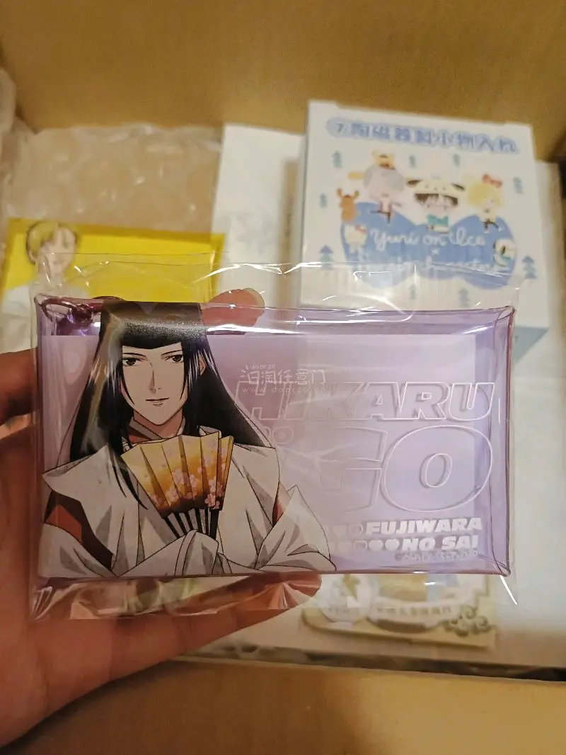 很明显感觉到合单以及发货都慢了一些哈，不过归根结底还是安全收到就好。这次用的是epl，因为有易碎品，额外买了200日元的箱内加泡。工作人员包装的非常结实，物品没有一点损坏。
依旧是一些杂七杂八的小玩意~