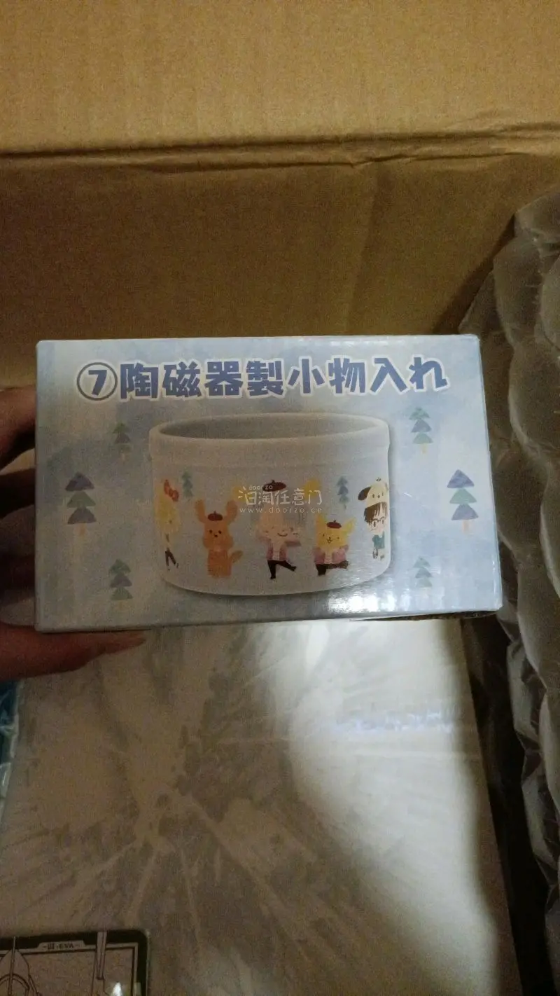 很明显感觉到合单以及发货都慢了一些哈，不过归根结底还是安全收到就好。这次用的是epl，因为有易碎品，额外买了200日元的箱内加泡。工作人员包装的非常结实，物品没有一点损坏。
依旧是一些杂七杂八的小玩意~