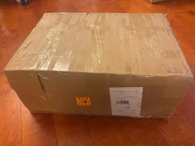 这次合单的有龙珠一番赏悟天克斯合体的手办 还有22款经典的扉页立牌 还有经典的婴儿车弗利萨对战孙悟空 以及桃白白 都是非常喜欢的款式 打包真的好 多层保护