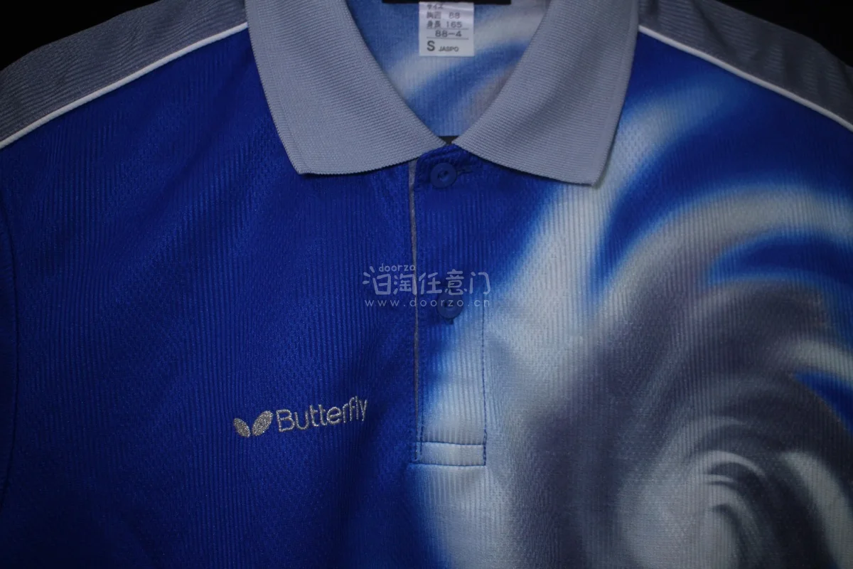 挖煤姬买乒乓球服太靠谱了！日版款式全，正品有保障￼￼￼。下单到收货全程透明，物流快、包装好。球衣轻薄透气，穿着舒适，打球无束缚。合单省钱、积分抵现，客服响应快，海淘乒乓装备首选平台！