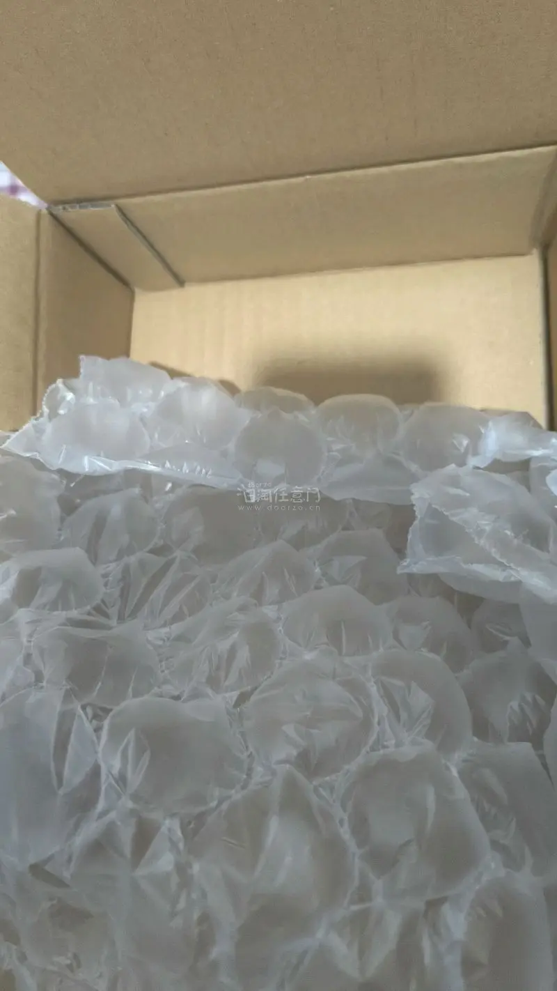 特别可爱的宝宝1.几乎全新包装的也很好呢，箱子也是新的
用任意门买东西发货真的是特别便捷好操作用起来太方便了