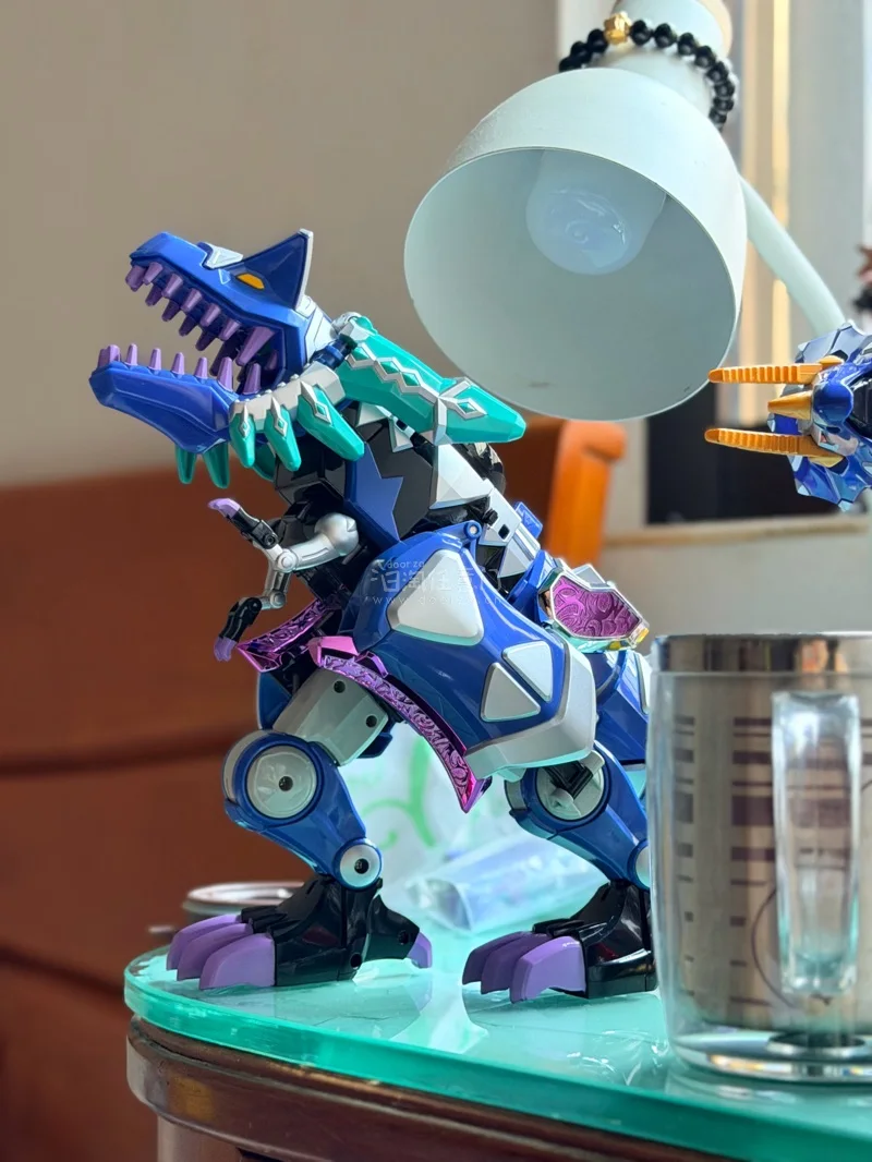 在挖煤机网站上买的暴龙战队寒冰暴连王，找了好多个网站都没找到这款，或者是价格太高，好在挖煤机资源丰富，找到了合适价格的商品，商品的品质超出预估，附加服务的打包也很棒，长途运输没有破损，我会继续适应这个平台！