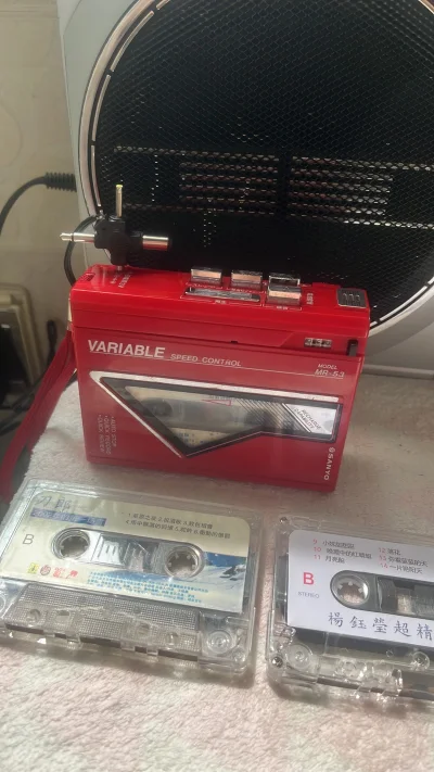 三洋 MR-53 红色磁带随身听 复古卡带机 带变速控制