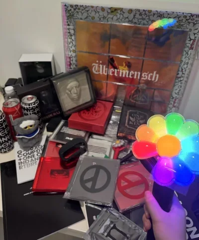 第一次用挖煤姬海淘志龙周边，下单到收货流程顺畅，商品与描述一致，成色极新。平台操作简单，积分还能抵扣运费，性价比超高，是一次超满意的日淘体验！