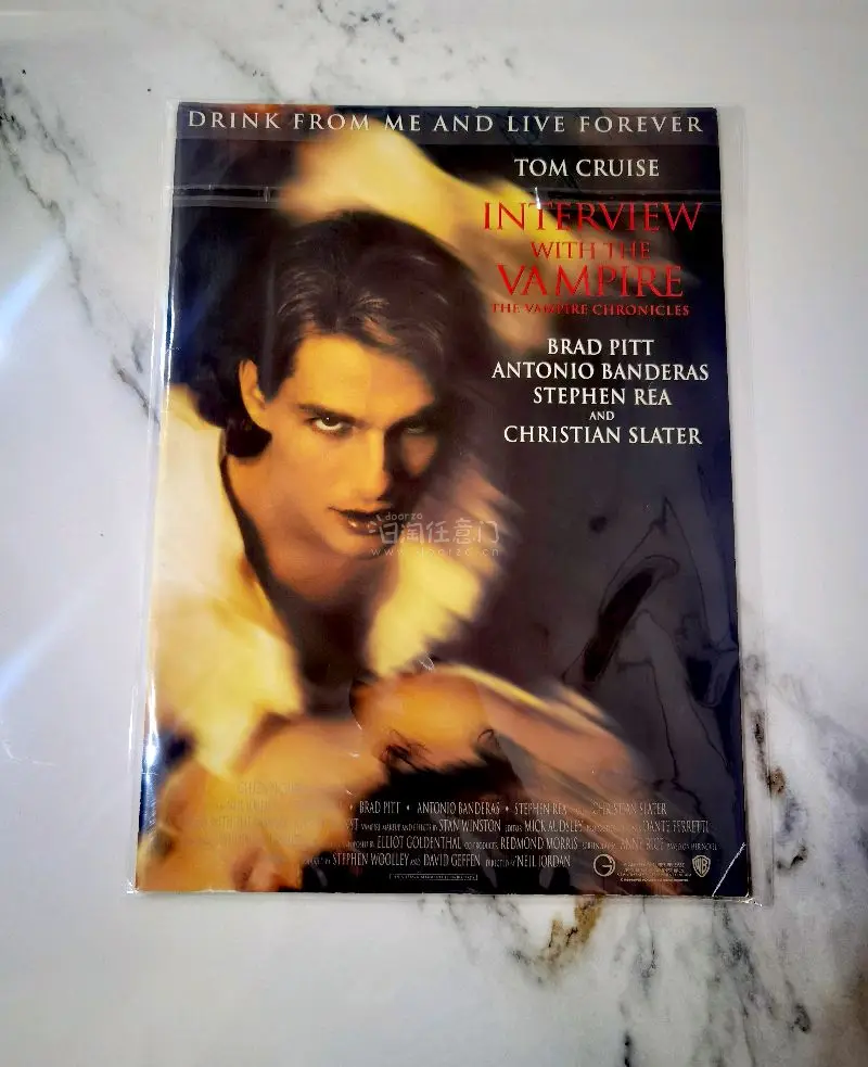 第五次到货，这次一如既往买到了价格实惠美美的电影场刊画册，还有杂志。还另外买了原声带cd，非常新，还有少女时代的dvd，全部收藏起来！