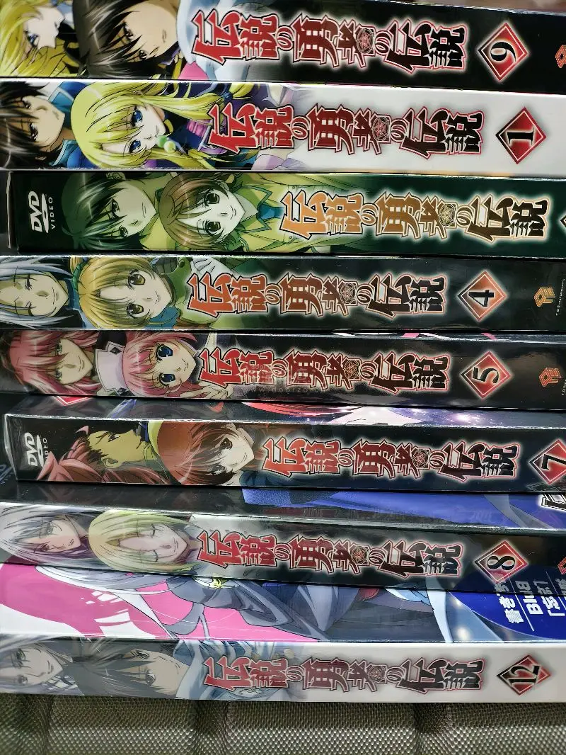 第一次切煤！体验大满足
刷到好价就买了，结果一口气买了超多回来，收到的时候幸福感直接拉满
动画光碟给了超多特典，包括内容特别丰富的小册子，收录了世界观、人物设定等等，甚至还有世界观原创文字讲座，另外也有ss和四格小漫画，除了册子还送了特典卡片！简直是收集癖天堂，以前...