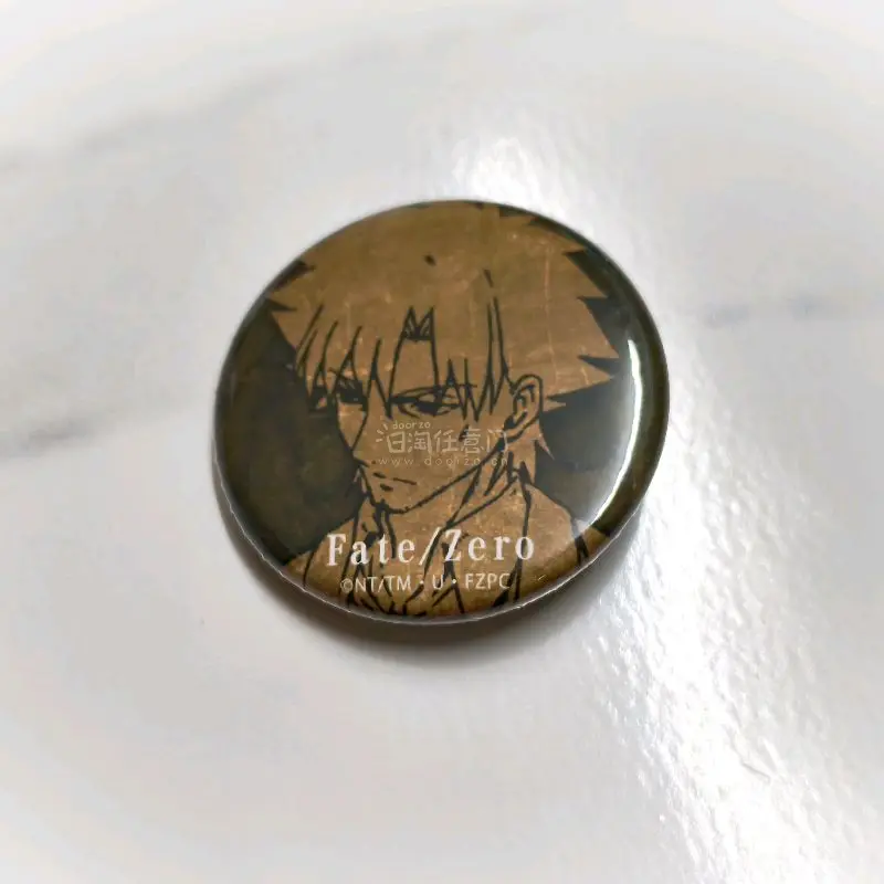 四月用竹蜻蜓运回来的第一箱切煤产物！周边小手办顺利到家。挖煤姬打包的很严实，没想到一个小箱子里装了这么多东西。期待下一次切煤到货开箱！