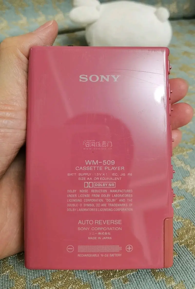 又一箱随身听盲盒到货了，这次三台机器都很便宜，总价算税费低于征收值，能免税！哈哈！快递选择的EP，速度也很快！很赞！~