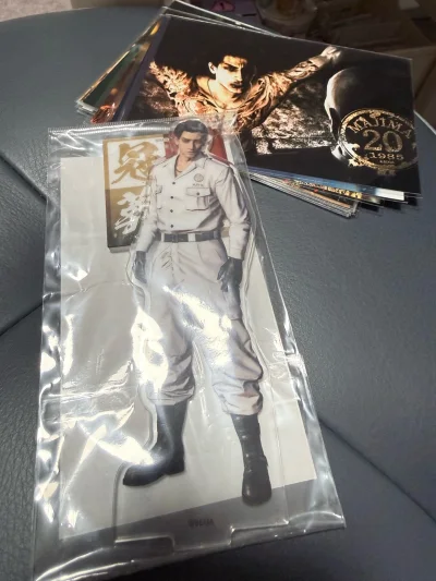 这次在挖煤姬上买了麻吉麻尼桑的立牌和相卡，从下单到收货都比较顺利，包装保护得不错，东西都完好，整个过程都超舒适省心～