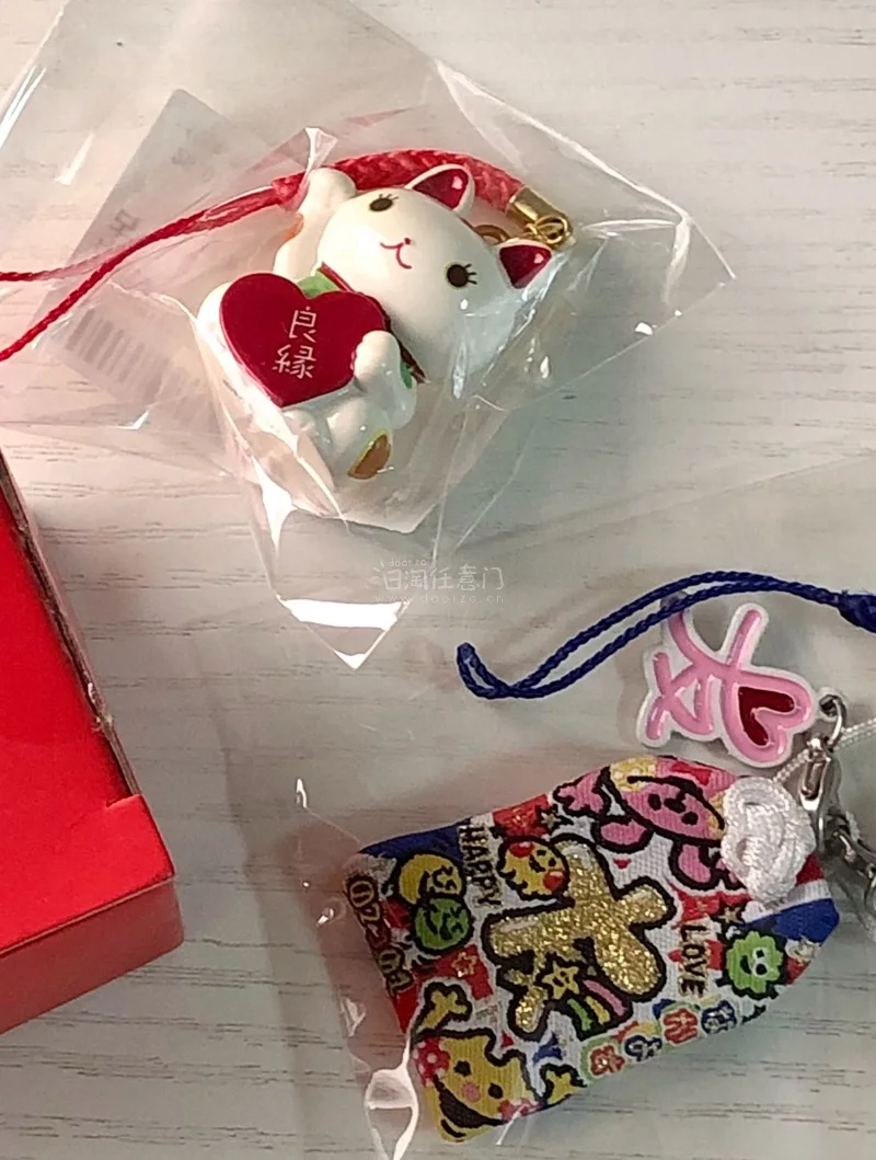 第一次使用挖煤姬 功能很好 服务也不错 客服也超级可爱 有问必答
物品包装很好 物品收到后一点损伤也没有
总结下来就是很喜欢 终于购入到了很喜欢的小物品 希望我的拍照技术还不错
我将会一直使用挖煤姬的！♡