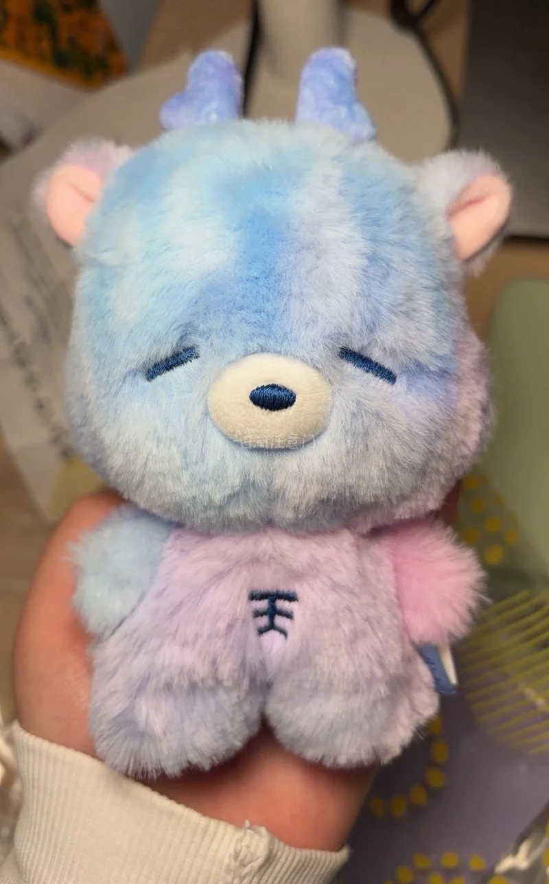 拉椅子这次的东京巨蛋以及日本的专辑都是在挖煤姬上面切的，操作的方便，页面显示也非常的清晰。切到了好多价格优惠的小卡，并且还切到了成灿早期的一些小娃娃以及卡片。接下来的日子会继续在挖煤姬上面切切切的。