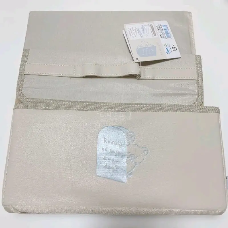 布艺轻松熊遥控器，纸巾收纳盒，轻松熊妹熊脸浴室可以用的毛巾架都是实用可爱的好物。挖煤姬的竹蜻蜓空运速度快，泡沫多，包装整洁干净。