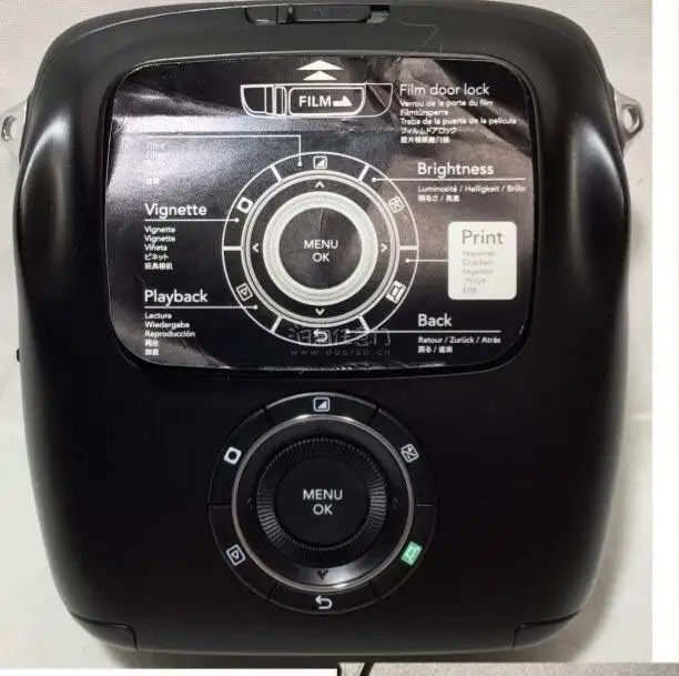 雅虎日拍的富士sq10 ,收到质量非常好，并且物流很快，价格很便宜，很好的购物体验，质量也有保障，还送了一个包，很合适。