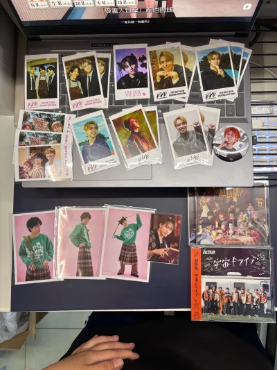 在挖煤姬上淘到宝了！从下单到收货整个过程都非常丝滑。卖家的宝贝描述得很清楚，实物和图片基本没差，甚至状态比想象中还好！包装也特别严实，里三层外三层，完全不用担心运输途中的磕碰。客服响应也很快，是个省心又靠谱的平台，下次还会再来！