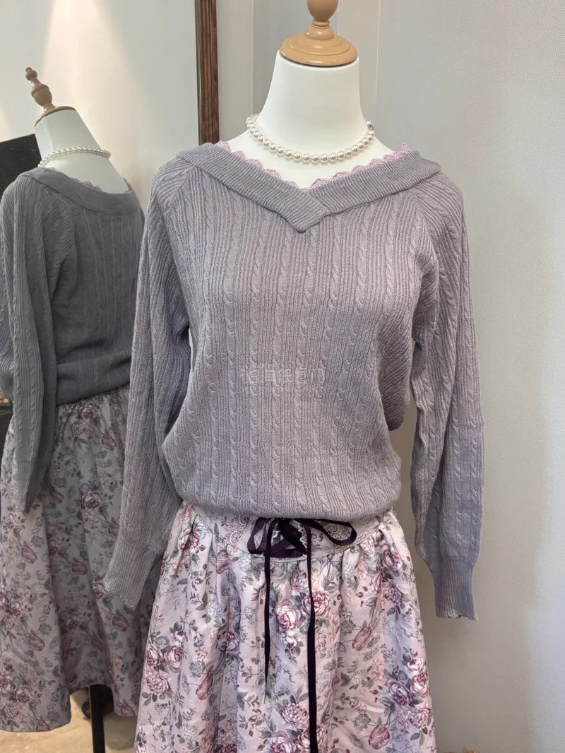 买到三件很美的axes的衣服 捡到宝了 颜色和版型都十分满意 还比国内便宜 物流选的竹蜻蜓 到货很快 简直爽买