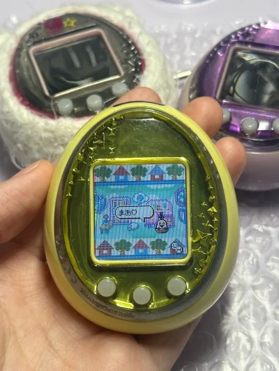 盼了许久终于在挖煤姬入手黄色idl，开箱瞬间被惊艳到！机身近乎全新无划痕，启动顺畅按键灵敏，屏幕显示清晰透亮，复古黄色宛如千禧年的一个古董大宝石。
物流效率超出预期，打包扎实稳固，收到没有一点磕碰。购物过程中平台非常操作贴心，一键翻译功能强大，不会日语的我也能随...