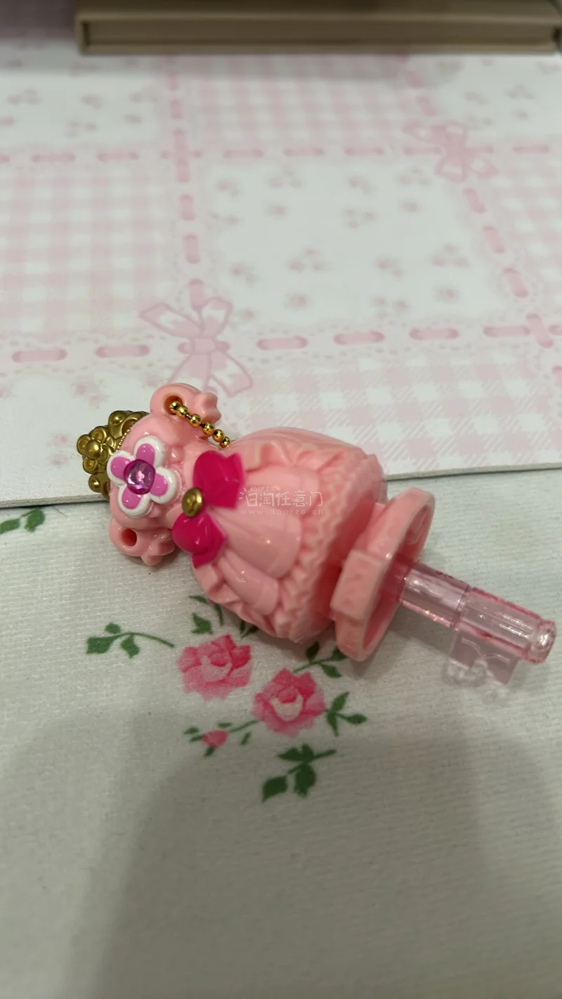 这次的体验也非常好，平台很给力，非常负责任，很开心能收到，物流也不算很慢，但是报关的时候比较慢，总体来说是很好的一次体验