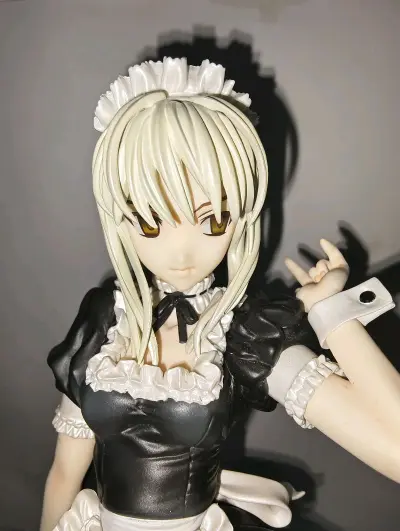 黑呆手办质感超赞，铠甲细节精致，涂装细腻无溢色，气场冷峻帅气，造型还原度超高，摆柜超有排面，太满意了！感谢挖煤姬～