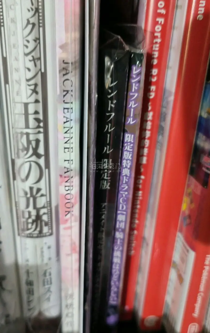 花女王的周边一如既往地美丽！选择了竹蜻蜓专线寄回，包装完好，毫无磕碰痕迹，非常省心。之后还将继续使用挖煤姬切煤~