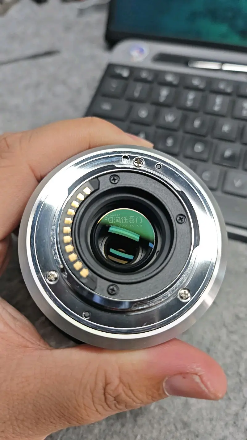 产品质量很好，也挺靠谱的，虽然算上关税价格优势不大，但是成色很好。以后有机会还会购买。快递点个赞，送的很快