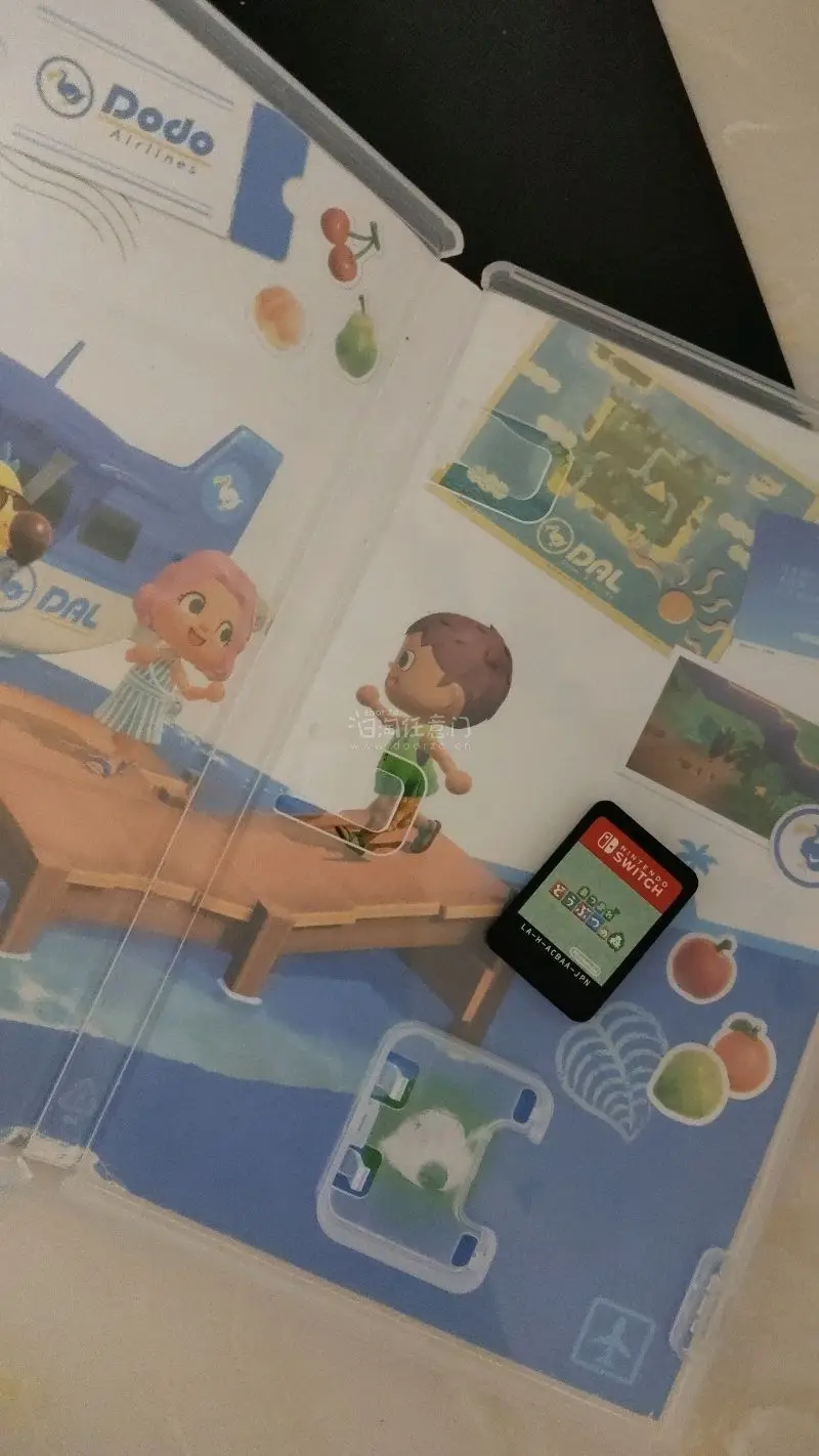 第一次在挖煤姬买的东西收到了，时效大概是
一个月，走的是ems线路，这两个加起来只有800多克太棒了。用了一个很大很宽敞的箱子，材质还非常的硬，里面给的包材也非常的足，包材是那种质量比较好的气泡膜。整体比较满意。