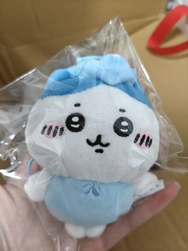 拍到了两只好价的娃，脸也很甜，乌萨奇小八妈妈爱你
还有一件阿迪的外套，配色特别亮眼我很喜欢，还有一件大衣料子特别舒服，质量也很好，很满意的一次购物！
物流方面依旧选择海运，用时二十多天，能省则省。
还有90天的免费储存期，攒够积分再发货更实惠！