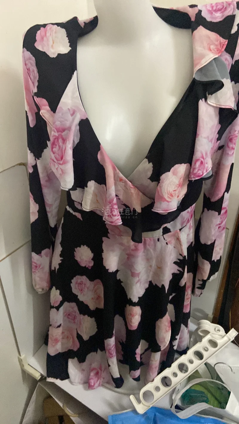 成功在挖煤姬安全下车！！体验感很好，从入库到发货差不多一周内就收到了！而且还送了很多优惠券真的爱死了！！包装的很严实！到手完好无损！日淘衣服认准挖煤姬