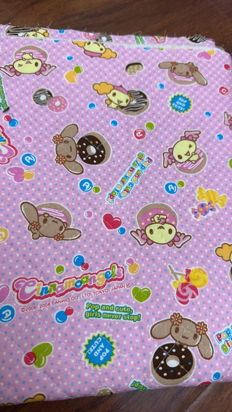 这次收到的snoopy布料，太好看了，太喜欢啦，kitty也是好看的，还收到了美少女的美美布料，早知道多买点了