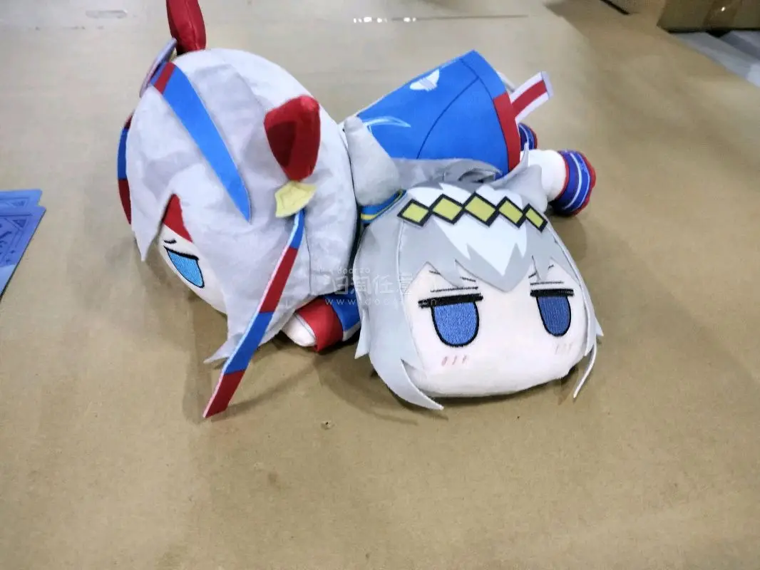 挖煤姬购物好评✨
 
这次在挖煤姬淘到了玉藻十字趴趴和小栗帽零钱包，真的太惊喜了！
趴趴的做工超精致，玉藻十字的造型还原度拉满，软乎乎的抱着超舒服，细节也很到位，没有多余线头。小栗帽零钱包可爱到犯规，颜值和实用性拉满，日常装零钱、耳机都很合适。
挖煤姬的物流比预期快...