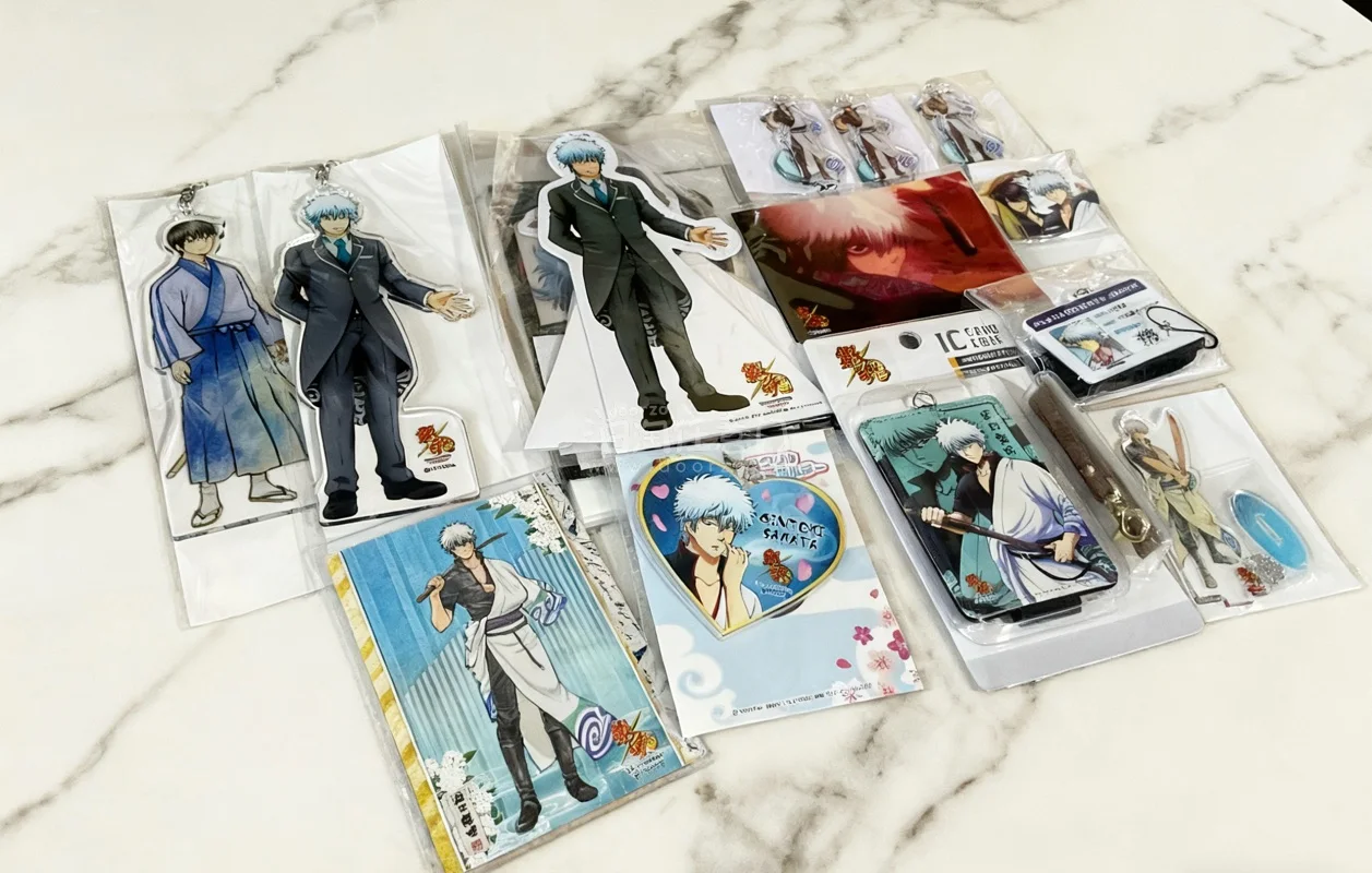 第一次在挖煤姬下单，用的是拍卖功能，操作便捷，出价很及时，好价拿下了银魂周边，还能选择同捆和不同捆来节约运费。国际快递速度很快，从国际发货到收货十天内就收到了，选择了基础加固服务，打包很细心。