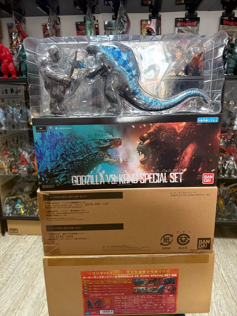 这套哥斯拉大战金刚蓝光套装质感拉满，碟片设计精美，手办造型还原度高，背鳍蓝渐变超帅，收藏感十足，怪兽迷狂喜，是真爱粉必入的典藏级好物。
