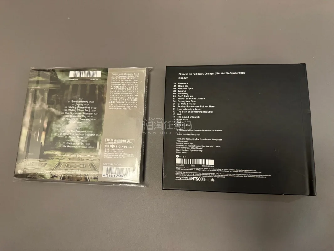 Porcupine Tree非常稀缺难找的两张经典现场，一张还是日版的，在挖煤姬挖到！包装精良，盒子和盘面都几乎全新。价格良心，期待后续还有几张的到货！