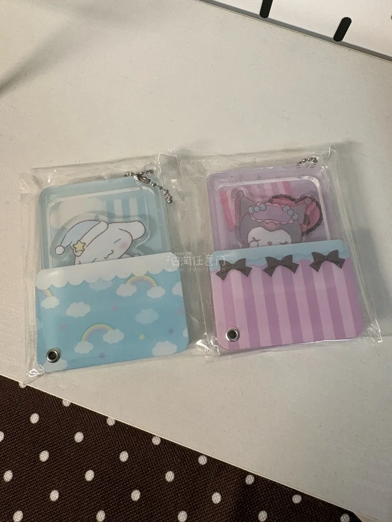 这次在挖煤姬上切了一些三丽鸥的萌物^_^选择的路线是竹蜻蜓专线，速度很快，打包的也非常严实，东西都完好无损的到家了，而且合单也很方便不用自己填写面单，下次还会继续使用挖煤姬的！